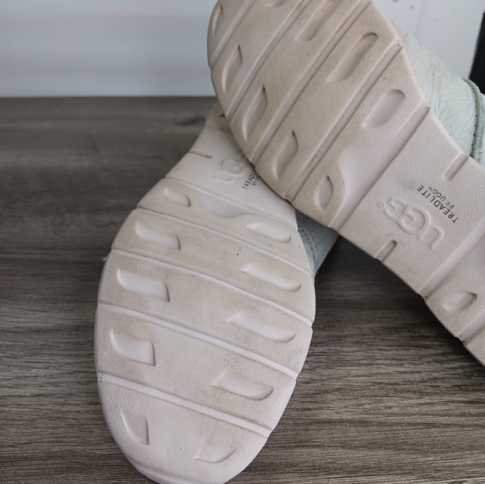 UGG Treadlite size 8 Tennis Shoes Soft Leather Comfort Walking Sage Mint 1019057 - Picture 4 of 10